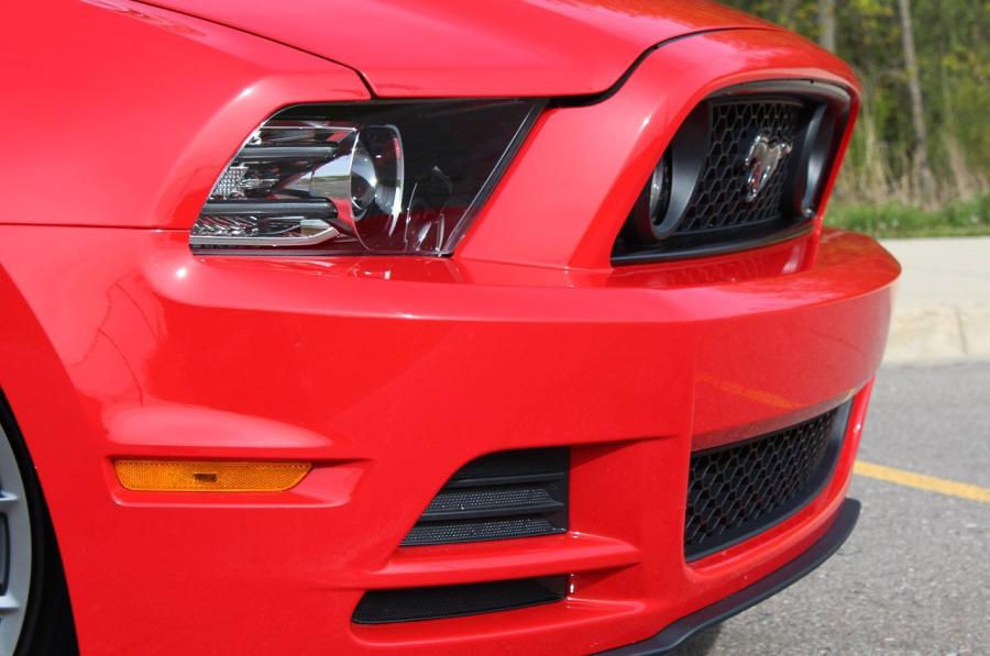 Ford Mustang GT Convertible 2013 года  (фото 63 из 65)